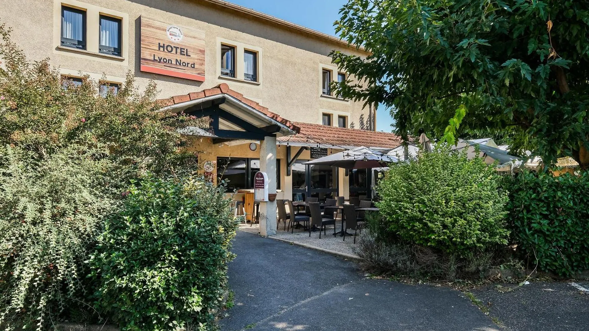 Hotel Logis Lyon Nord à Massieux