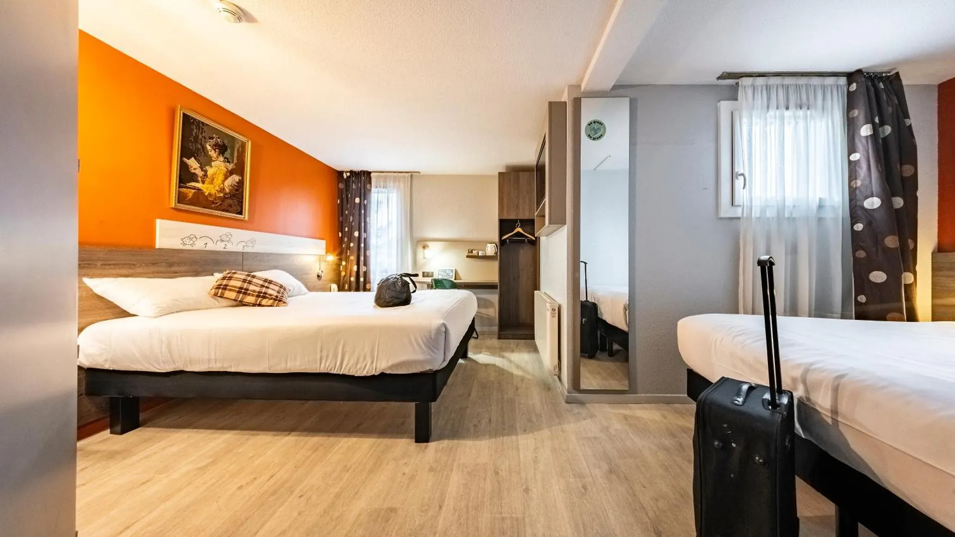 Hotel Logis Lyon Nord à Massieux 3*,  France