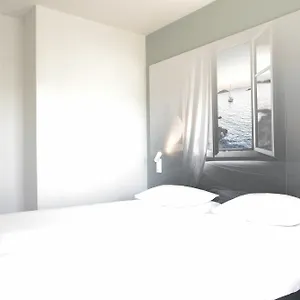 ** Hotel B&B Hôtel Hyeres France