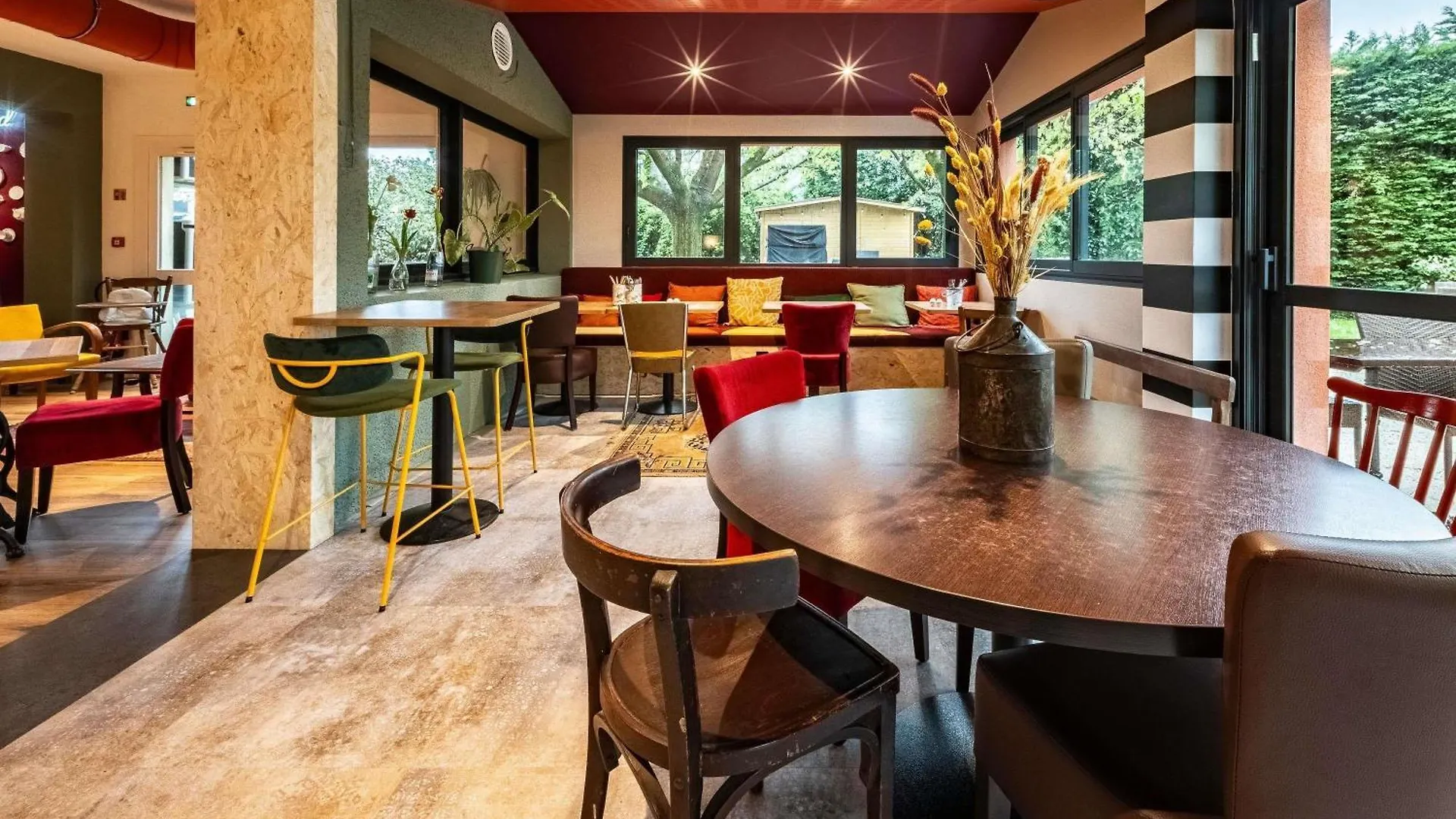 Greet Hotel Massieux Lyon Nord فرنسا