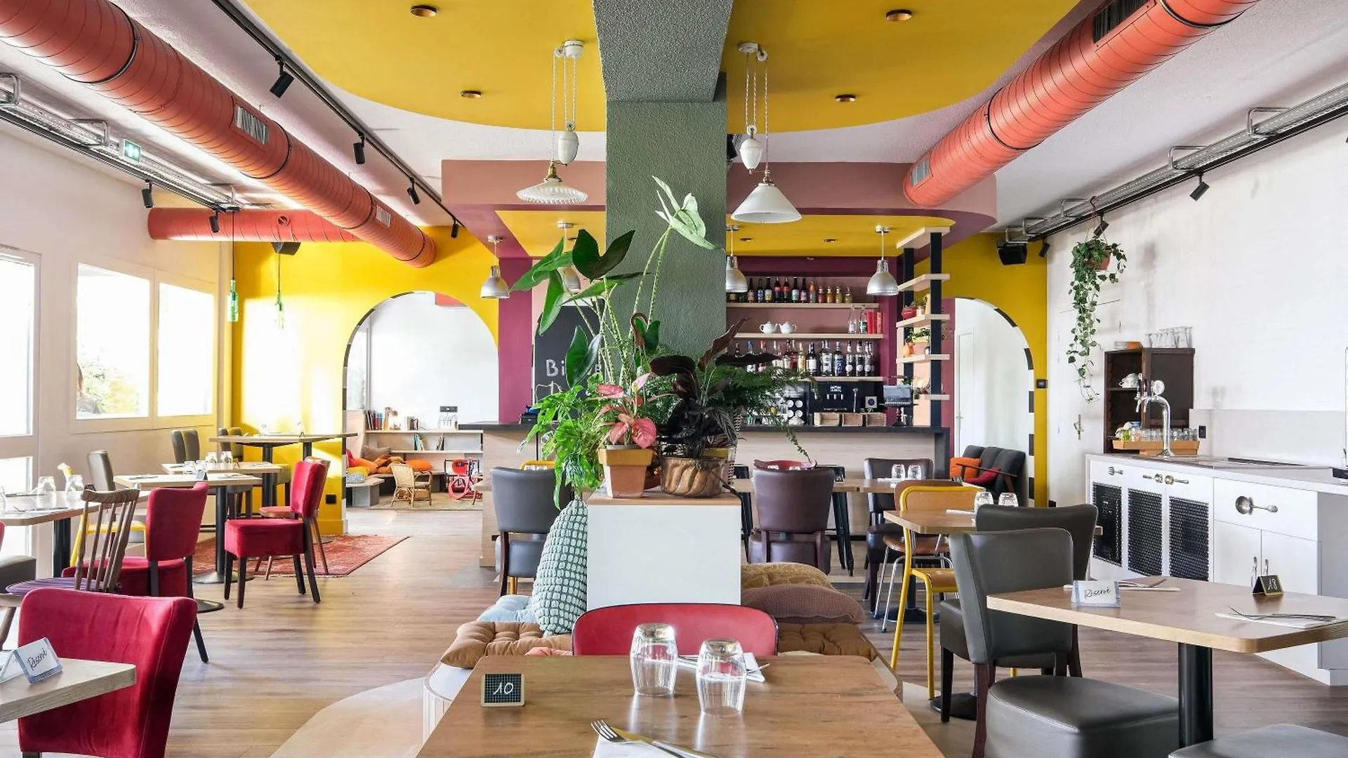 Greet Hotel Massieux Lyon Nord Francia