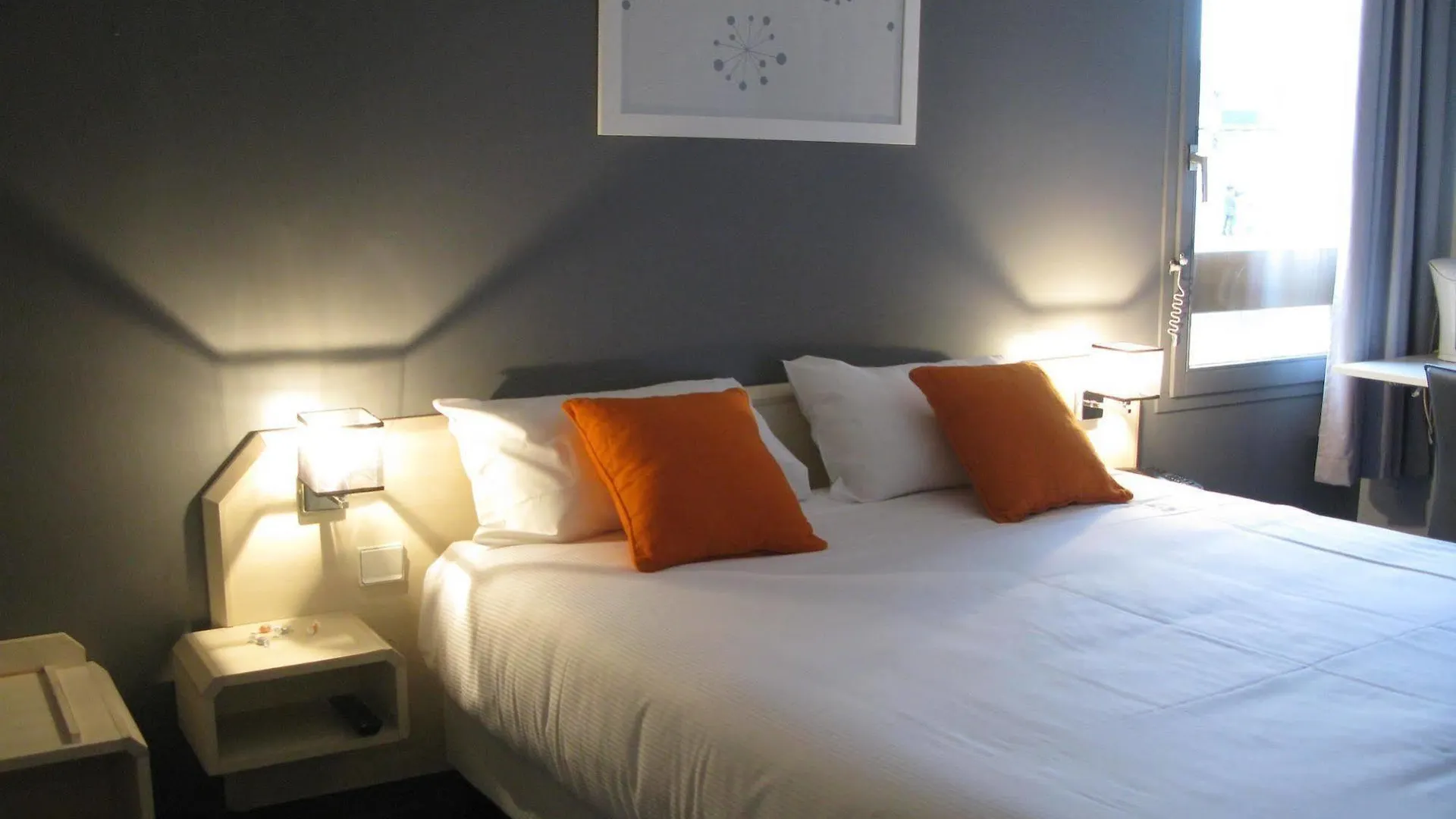 Greet Hotel Massieux Lyon Nord 3*,  Francia